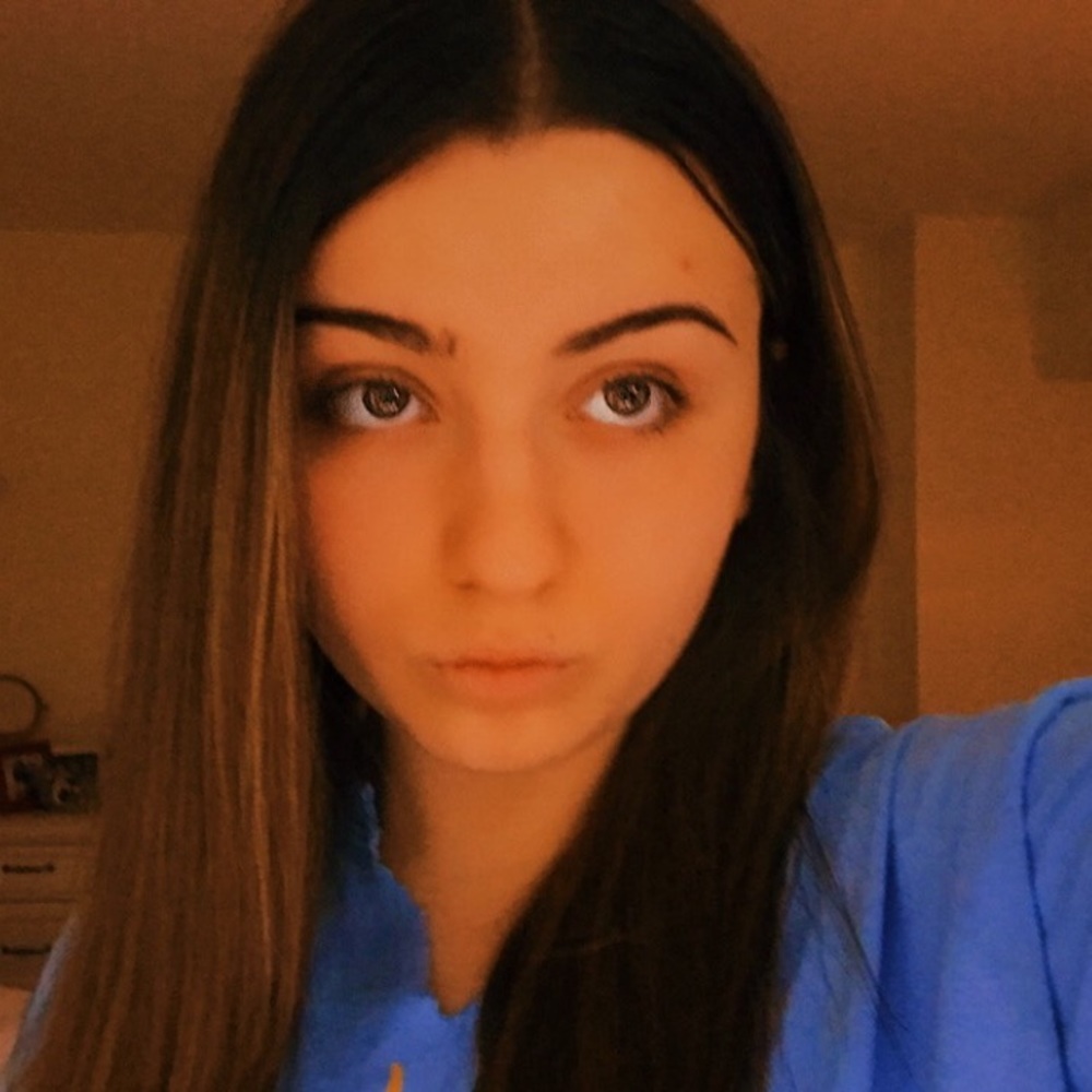 Meet your Posher, Carly